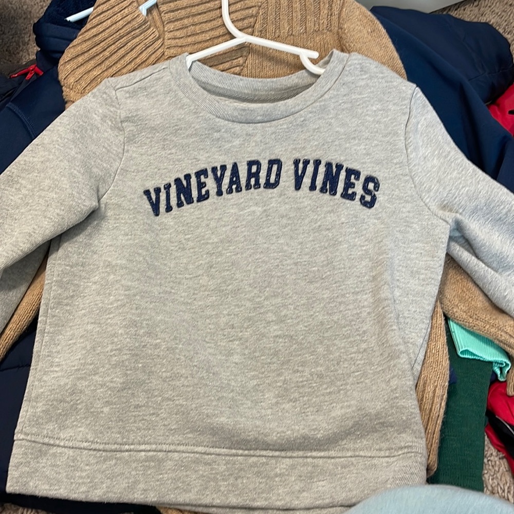 Vineyard vines sweatshirt 4T